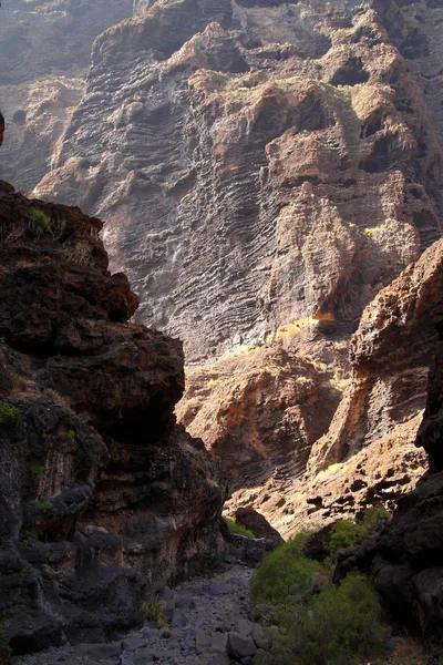 Bergslandskap av gorges maska — Stockfoto