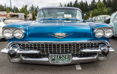 Mavi 1958 Cadillac