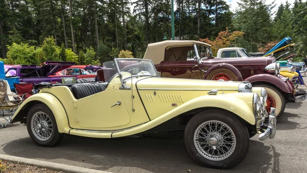 CABRIOLETS Plymouth 1933 — Photo