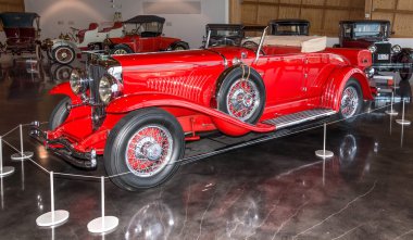  Kırmızı 1930 Duesenberg