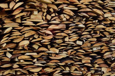 Bölgedeki eski ahşabın arkaplan ve dokusu doğal bir duvar olarak konumlandırılmış.