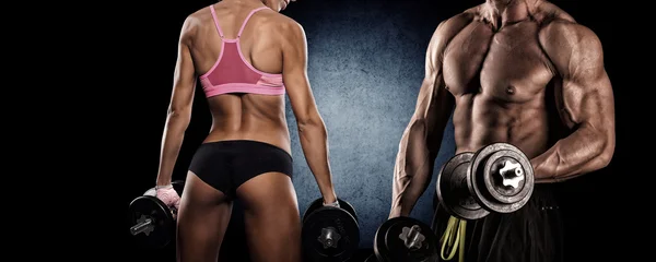 Athletic couple poses for the camera — Stock Photo, Image