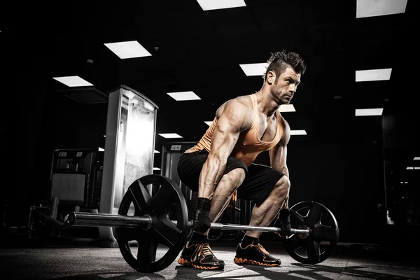 Sehr kraftvoller athletischer Typ Bodybuilder — Stockfoto