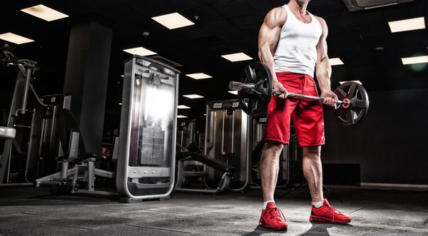 çok güç atletik adam vücut geliştirmeci