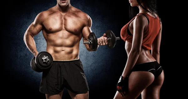 Athletic couple poses for the camera — Stock Photo, Image