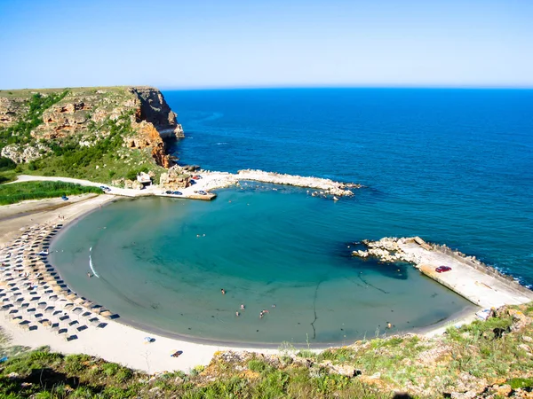 Bolata strand, in de buurt van Kaap Kaliakra, gezien vanaf boven, Bulgarije — Stockfoto