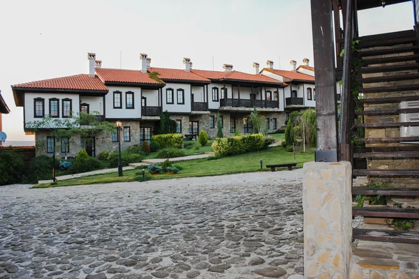 Turystyczny kompleks "Chateau Rubaiyat", w pobliżu Morza Czarnego, Bułgaria — Zdjęcie stockowe