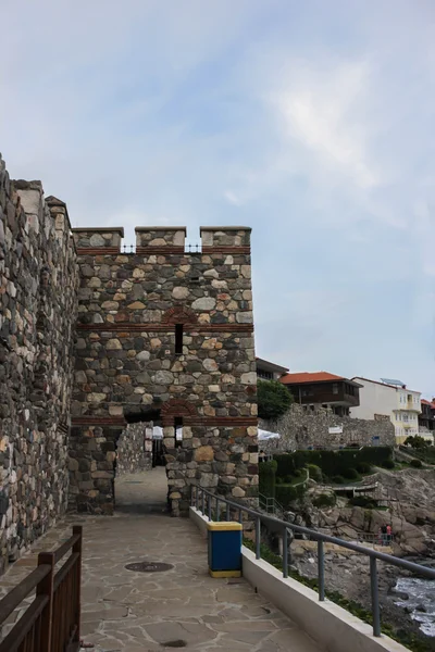 Vesting muur in het oude stadje Sozopol, Bulgarije — Stockfoto