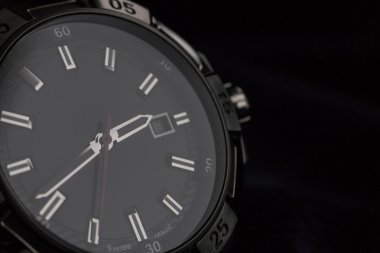 chronograph lüks erkek izle detay, yakın çekim 