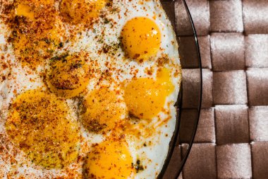 Bıldırcın yumurta omlet