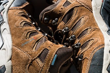 Trekking ayakkabı yakın çekim