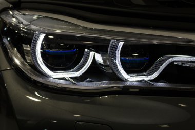 Lüks araba Far detay yakın çekim