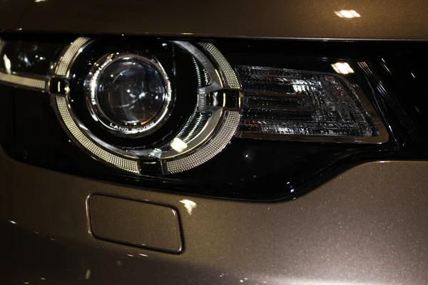 Luxo carro farol detalhe close-up — Fotografia de Stock