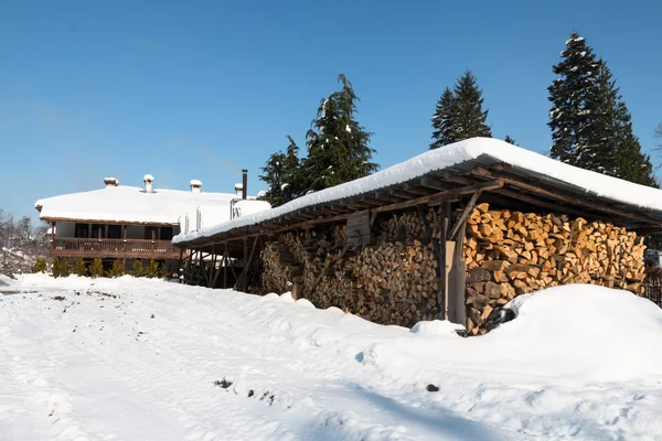 Shed for storing firewood — Stock Photo, Image