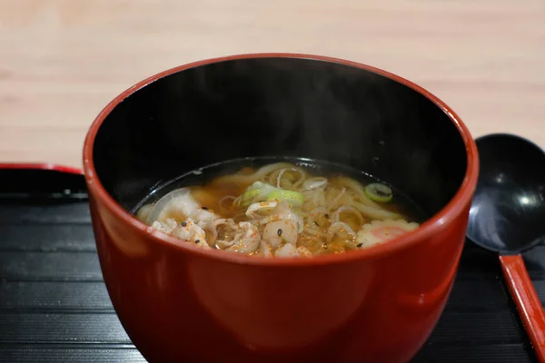 Sopa Fideos Japonesa Caliente Con Cerdo Tazón Marrón —  Fotos de Stock