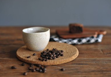 Moka demlik kahve makinesi, kahve fincanı, çelik italyan espresso kahve demliği.