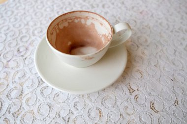 Sabah sıcak kakao ve süt köpüğü