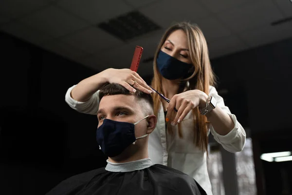 Barbershop Service Coronavirus Covid Period Woman Barber Making Hair Handsome — Stock Photo, Image