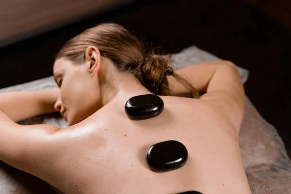 Hot Stone Massage Therapy Relax Ease Tense Muscles Damaged Soft — Stock Photo, Image