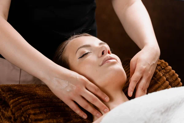 Facial Massage Close Spa Center Girl Perfect Skin Relaxing Massage — Stock Photo, Image