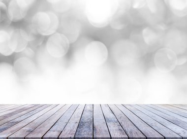 boş ahşap tablo soyut güzel bokeh açık mavi renk görünüm için, ürün yerleştirme için arkaplan