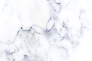 Arka plan için doğal desenli beyaz mermer dokusu.