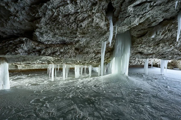 Pinezhsky-Karsthöhlen im Gebiet Archangelsk — Stockfoto