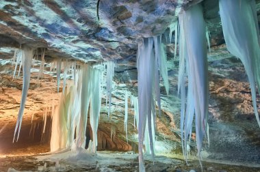 Arkhangelsk bölgesinde Pinezhsky karst mağaraları 