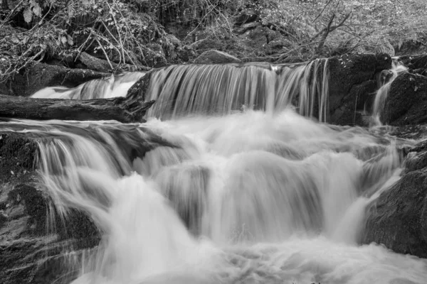 Długa Ekspozycja Wodospadu Hoar Oak Water Watersmmet Exmoor National Park — Zdjęcie stockowe