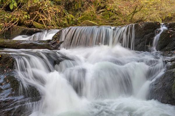 Dlouhé Vystavení Vodopádu Řece Hoar Oak Watersmmet Národním Parku Exmoor — Stock fotografie