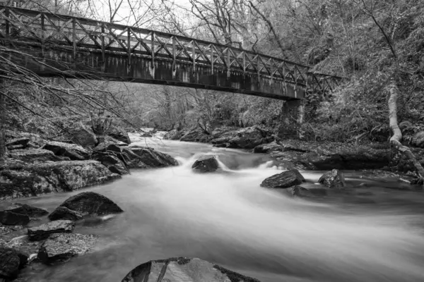 Dlouhé Vystavení Řeky East Lyn Tekoucí Pod Mostem Watersmeet Národním — Stock fotografie