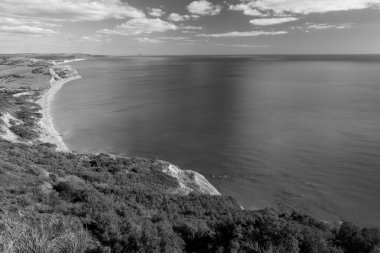 Dorset 'teki Jurassic Sahili' ndeki Altın Cap Dağı 'nın zirve fotoğrafından görüntü
