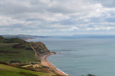 Seatown çevresindeki Dorset sahil şeridinin manzarası