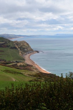 Seatown çevresindeki Dorset sahil şeridinin manzarası