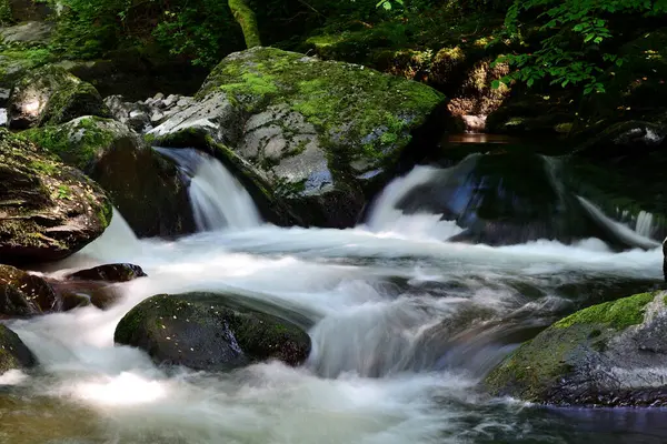 Lång Exponering Ett Vattenfall Vid Floden Lyn Devon — Stockfoto