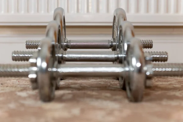 Close Row Dumbbells Floor Focusing Heaviest Dumbbell Background — Stock Photo, Image