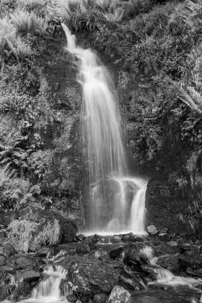 Larga Exposición Cascada Hollowbrook Ruta Costera Del Suroeste Woody Bay — Foto de Stock