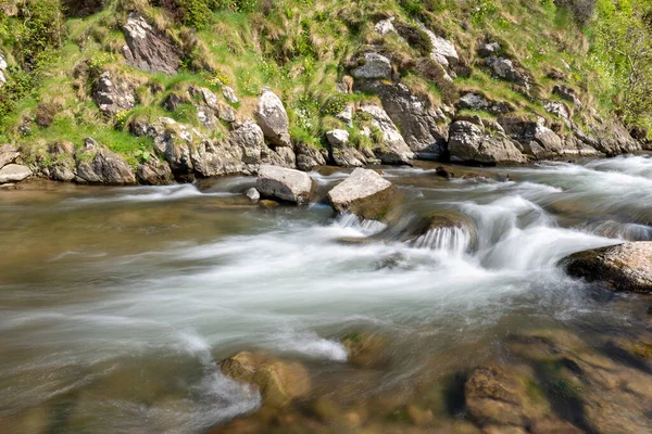 Long Exposure River Heddon Flowing Heddons Mouth North Devon Coast — Stock Photo, Image