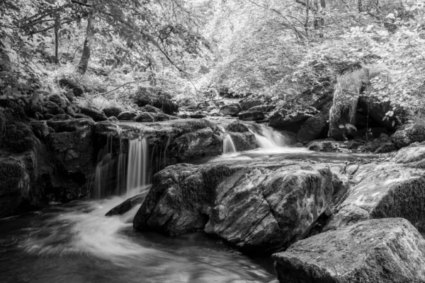 Dlouhé Vystavení Vodopádu Řece Hoar Oak Watersmeet Národním Parku Exmoor — Stock fotografie