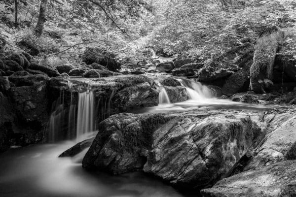 Larga Exposición Una Cascada Río Hoar Oak Water Watersmeet Parque —  Fotos de Stock