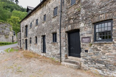 Cornwall 'daki Cotehele rıhtımındaki Keşif Merkezi.