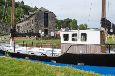 Cornwall 'daki Cotehele rıhtımındaki Keşif Merkezi.