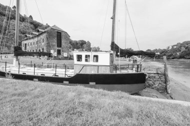 Cornwall 'daki Cotehele rıhtımındaki Keşif Merkezi.