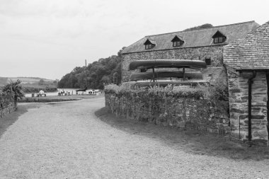 Cornwall 'daki Cotehele rıhtımındaki Keşif Merkezi.