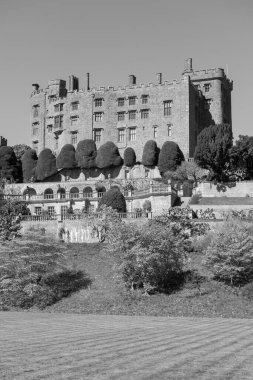 Powis Kalesi. Powys. Galler. 7. 2025. Galler 'deki Powis Kalesi' nin fotoğrafı.