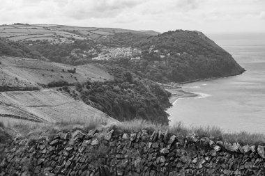 Devon 'daki Lynton ve Lynmouth Countisbury Hill' den görüntü