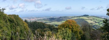 Exmoor Ulusal Parkı 'ndaki Brendon tepelerinin tepesinden görüntü