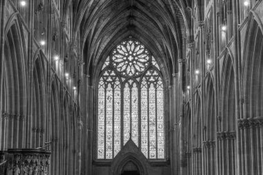 Worcestershire. Birleşik Krallık. 4. 2025. Worcester Katedrali 'nin batı penceresinin fotoğrafı.