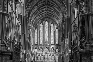 Worcester. Worcester Shire.Birleşik Krallık. 4. 2025. Worcester Katedrali 'ndeki sunağın fotoğrafı.