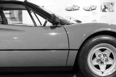 Sparkford.Somerset.Birleşik Krallık. 12 Ocak 2025. 1981 yılından bir Ferrari 308 GTSi Somerset Haynes Motor Müzesi 'nde sergilenmektedir.